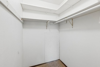 Exceptional investment opportunity! This 16-unit apartment - photo 8