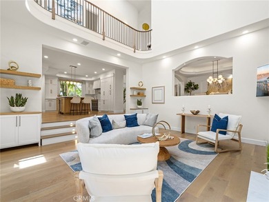 Coastal Cape Cod Estate with ADU in Manhattan Beach Tree Section - photo 2