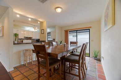 Oversize corner lot 3 bedroom, 2 bath, 2 car garage in Jupiter! - photo 14