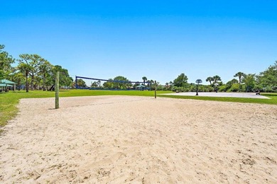 Oversize corner lot 3 bedroom, 2 bath, 2 car garage in Jupiter! - photo 25