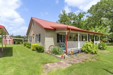 Lake Conway living meets everyday comfort at 16 Dam Rd in - photo 3