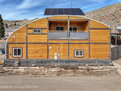 Located in the town of Dubois, this versatile live/work property - photo 3