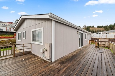 Devils Lake Home For Sale in Lincoln City Oregon
