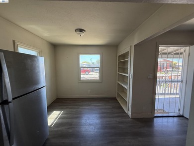 This Richmond property offers a solid opportunity for buyers and - photo 3