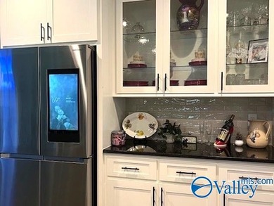 Stunning 4BR/3.5BA home with high-end finishes throughout! Open - photo 11