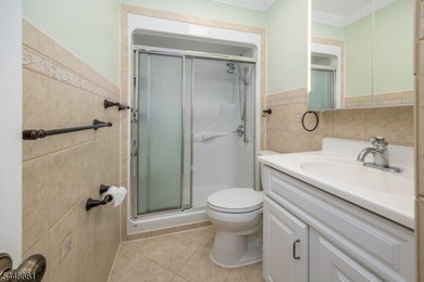 Welcome to this well-maintained 2-bedroom, 2-full-bath interior - photo 12
