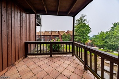 Welcome to this well-maintained 2-bedroom, 2-full-bath interior - photo 14