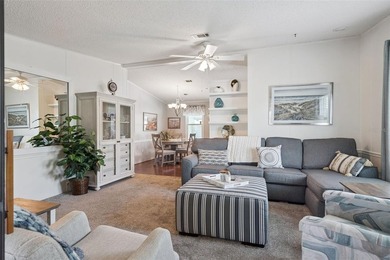 Welcome home to this charming 2-bedroom, 2-bath residence in the - photo 8