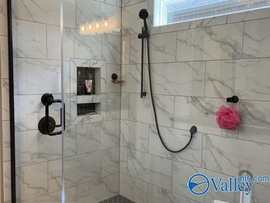 Stunning 4BR/3.5BA home with high-end finishes throughout! Open - photo 21