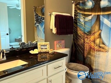 Stunning 4BR/3.5BA home with high-end finishes throughout! Open - photo 27