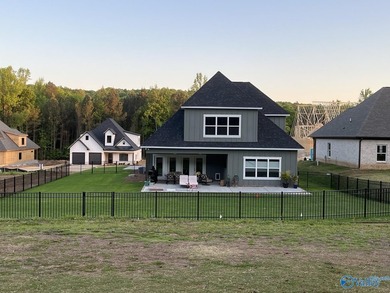 Stunning 4BR/3.5BA home with high-end finishes throughout! Open - photo 29