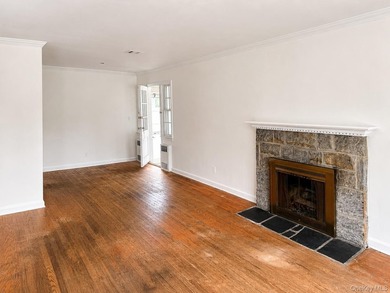 HANDYMAN SPECIAL! IF YOU'VE BEEN WAITING FOR A HOME WITH - photo 6