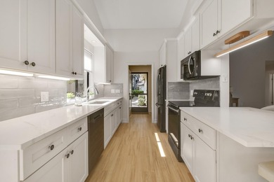 Welcome to your coastal sanctuary! This stunning single-family - photo 8