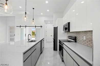 CORNER LOT | NEW CONSTRUCTION | SELLER INCENTIVES AVAILABLE! - photo 8