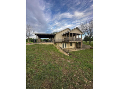 This well-maintained 3-bedroom, 3.5-bath ranch-style home offers - photo 8