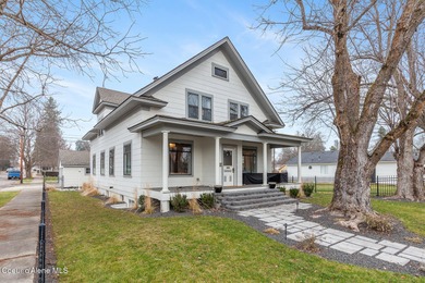 Coeur d Alene Lake Home For Sale in Coeur d Alene Idaho