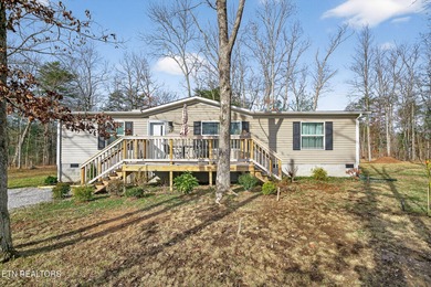 Lake Tansi Home For Sale in Crossville Tennessee