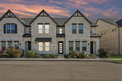 (private lake, pond, creek) Townhome/Townhouse For Sale in Farmers Branch Texas