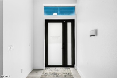 Welcome to this beautifully crafted custom-built home, completed - photo 5