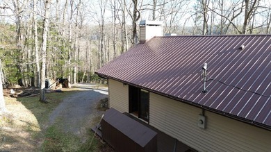 Pristine 5b 3b home boasting warm wood finishes, 3 cozy - photo 4