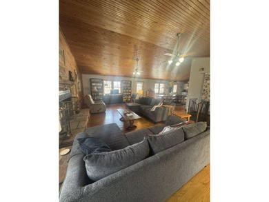Pristine 5b 3b home boasting warm wood finishes, 3 cozy - photo 7