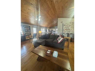 Pristine 5b 3b home boasting warm wood finishes, 3 cozy - photo 9