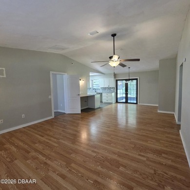 Great opportunity in Florida Shores! This Frame home has an - photo 10