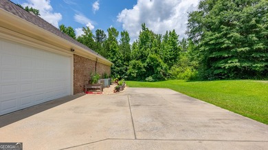 Welcome home to this beautifully maintained all-brick ranch - photo 38