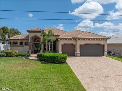 Some homes impress. Others simply make you feel at home the - photo 6
