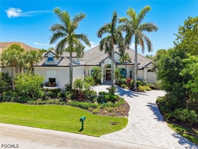 Beautiful fully reimagined and updated home in the private golf - photo 6