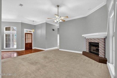 Fantastic location near the North Rec pool and playground! This - photo 6
