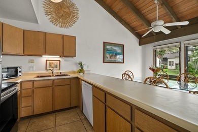 Kahala 421 is a top-floor, corner one-bedroom, one-bath - photo 6