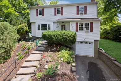 HALESITE COLONIAL Tucked away on a beautifully private - photo 1
