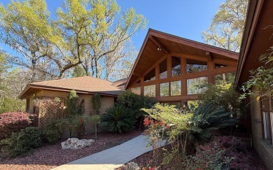 (private lake, pond, creek) Home For Sale in Lake City Florida