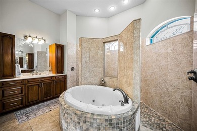 Welcome to this exceptional 5-bedroom, 4-bath luxury estate in - photo 50