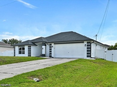 Spacious 4-Bedroom Home in a Quiet, Convenient Location Welcome - photo 1