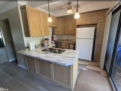 Clear Lake Condo For Sale in Clear Lake Iowa