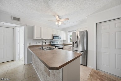 2 bed 2 bath first floor condo in the complex of Villa Manor - photo 6