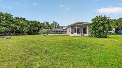 Situated on nearly an acre in the heart of prestigious Pinecrest - photo 16