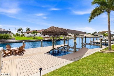 Gulf-access pool home with four bedrooms plus a den, two baths - photo 8