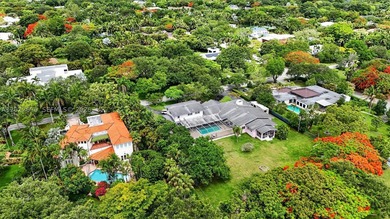 Situated on nearly an acre in the heart of prestigious Pinecrest - photo 20