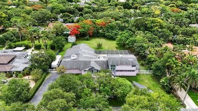Situated on nearly an acre in the heart of prestigious Pinecrest - photo 23