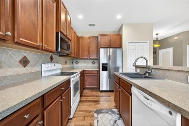 LAKEVIEW 3 BEDROOM, 2 BATH, 2-CAR GARAGE HOME IN 55+ GATED - photo 7