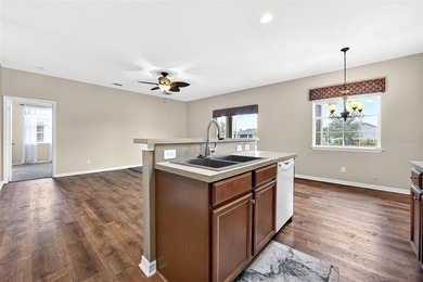 LAKEVIEW 3 BEDROOM, 2 BATH, 2-CAR GARAGE HOME IN 55+ GATED - photo 9