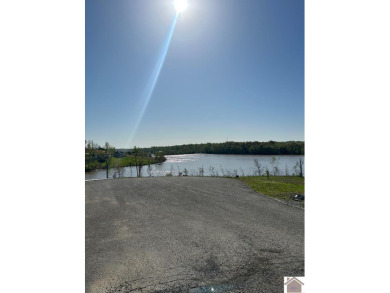 Lake Acreage For Sale in Eddyville, Kentucky