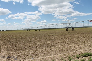 The Custer Legacy Ranch provides a rare combination to today's - photo 48