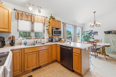 Located in a city sub division with a country feel this 4 BR 2 - photo 2