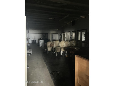 Great Commercial Investment Opportunity- 15,450 sf, not in a - photo 9
