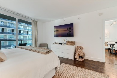 Beautiful corner unit at 500 Brickell, offering 2 bedrooms, 2