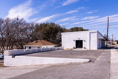 Exceptional C-2 zoned dividable commercial opportunity on Hwy 27